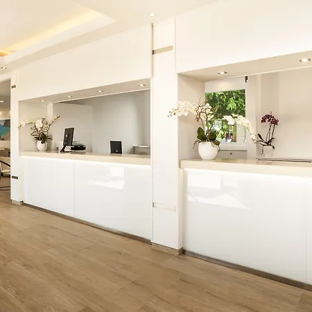 Aparthotel Globales Lord Nelson (adults Only)